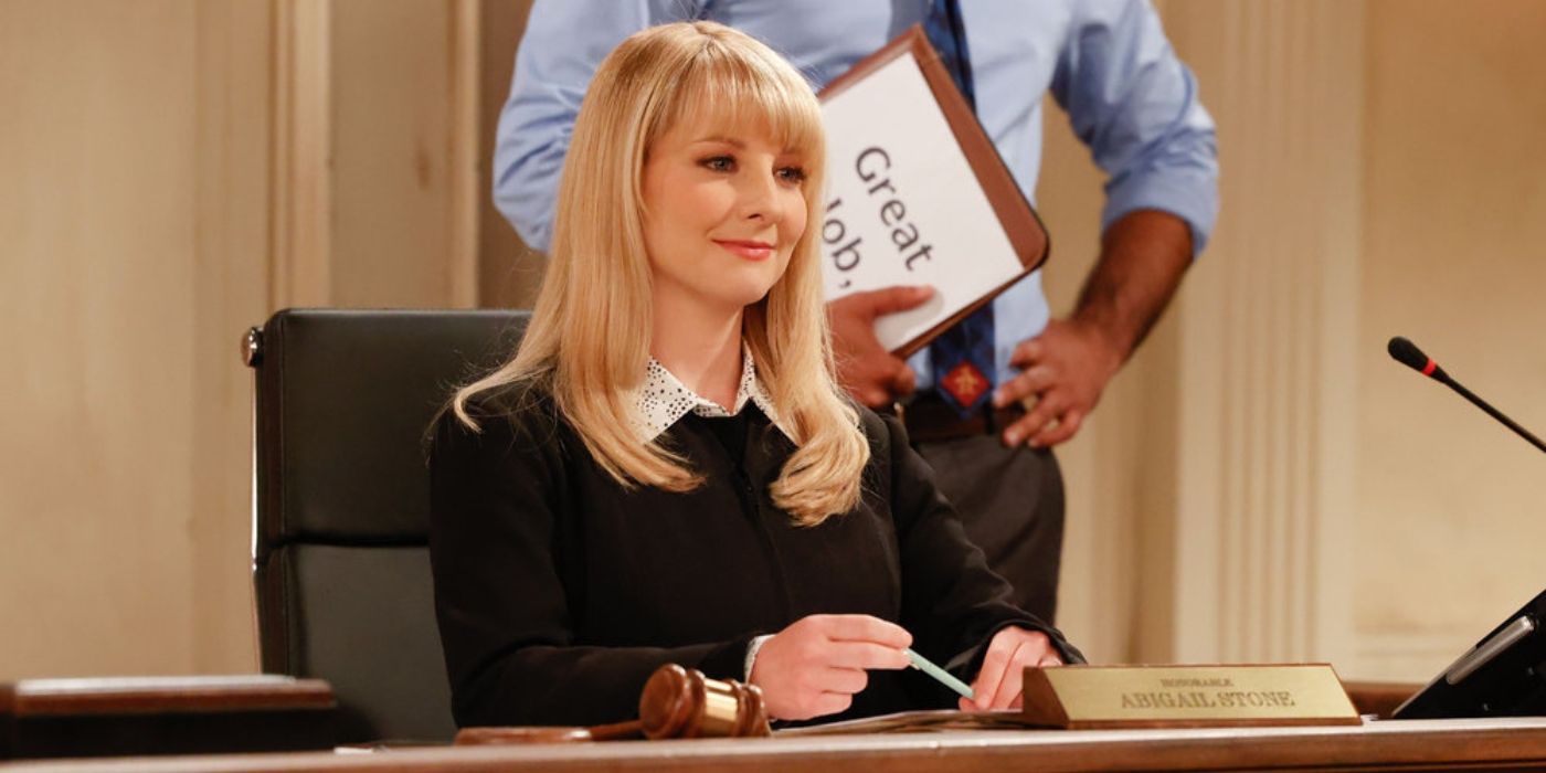 Melissa Rauch as Judge Abby Stone sitting on the bench in Night Court Season 1