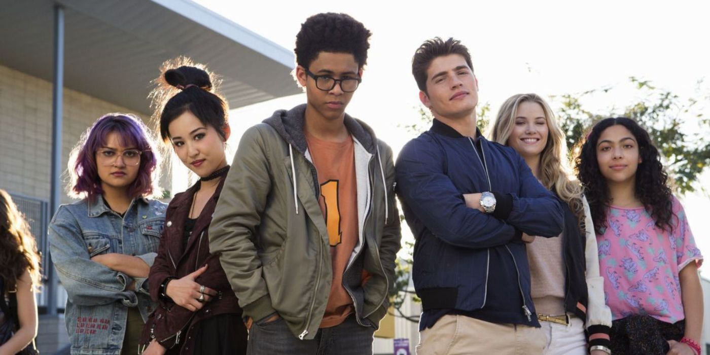 Rhenzy Feliz, Lyrica Okano, Virginia Gardner, Ariela Barer, Gregg Sulkin, Allegra Acosta as the Runaways