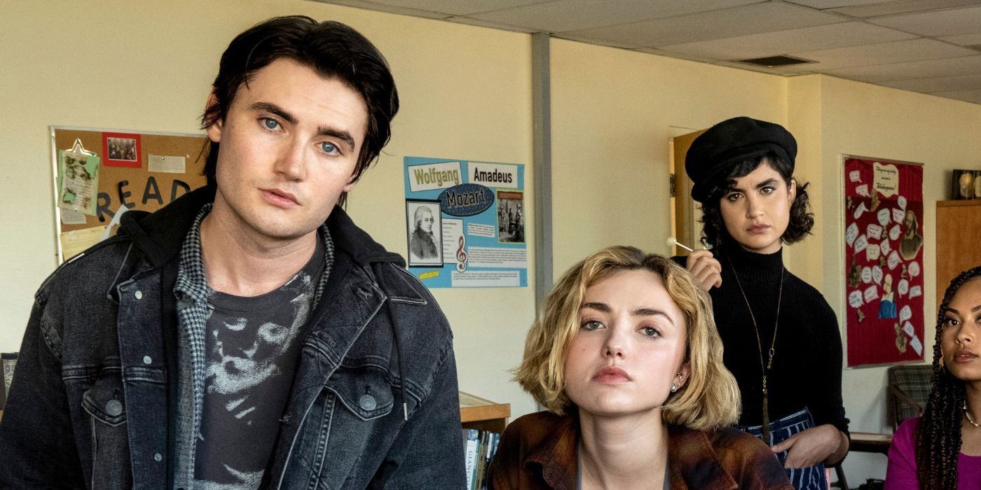 'School Spirits' Trailer Peyton List Leads a TwistFilled Whodunnit