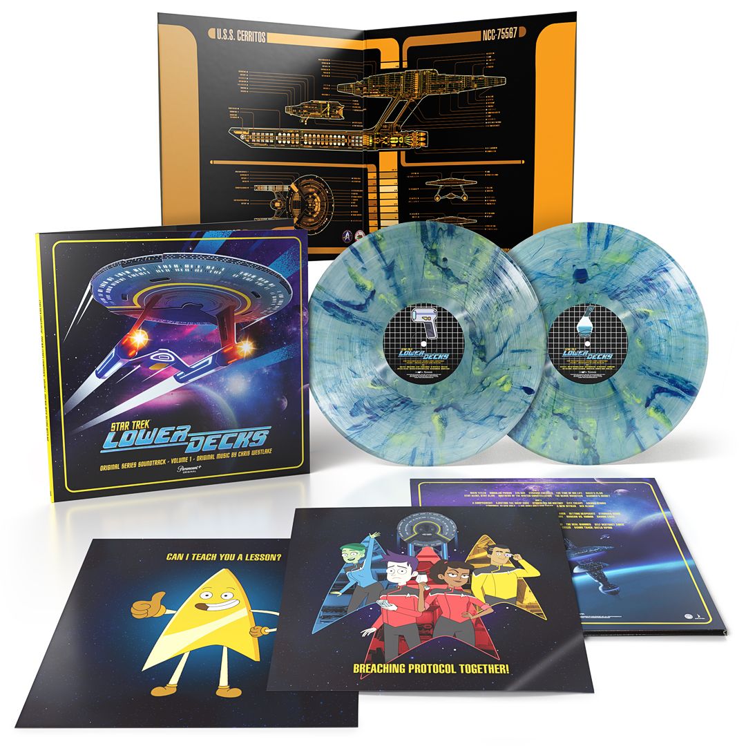 Star Trek: Lower Decks Volume 1 Vinyl Set comprenant des illustrations de jaquette, de superbes vinyles pressés bleus et jaunes et des illustrations pour les pochettes intérieures.