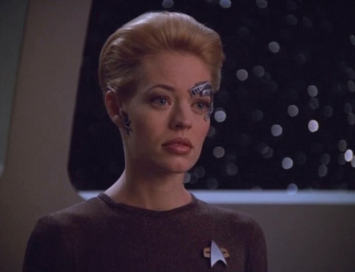Jeri Ryan dans le rôle de Seven of Nine dans Star Trek Voyager Saison 4 Episode 25 
