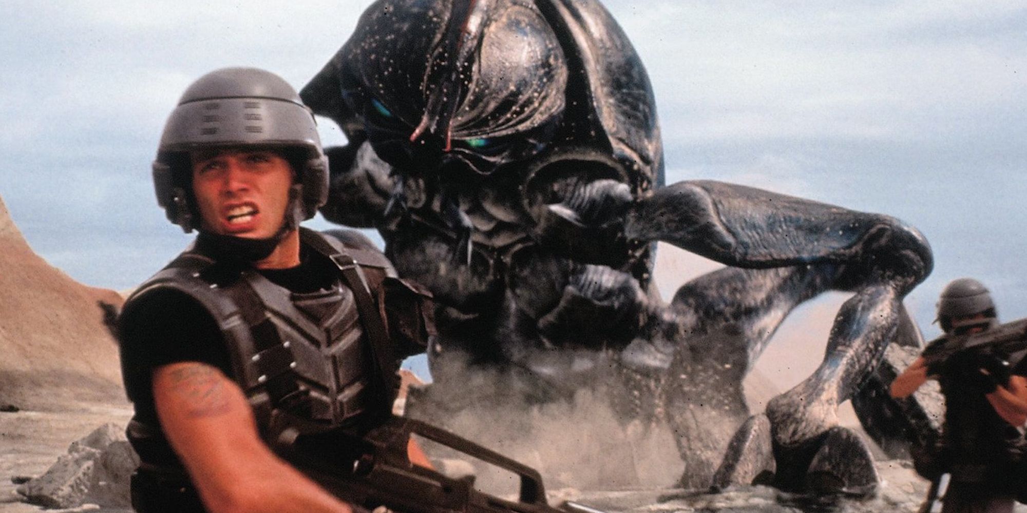 Troopers battling the Arachnid Empire in Starship Troopers