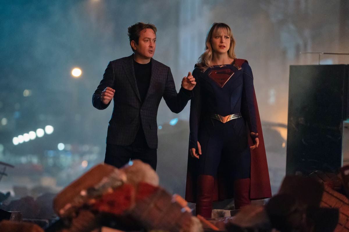 Melissa Benoist as Kara Danvers with Thomas Lennon as Mxyzptlk in Supergirl Season 5 Episode 13