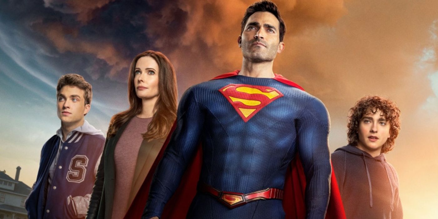 The Kent family stand together in promotional shot from 'Superman & Lois' Season 3