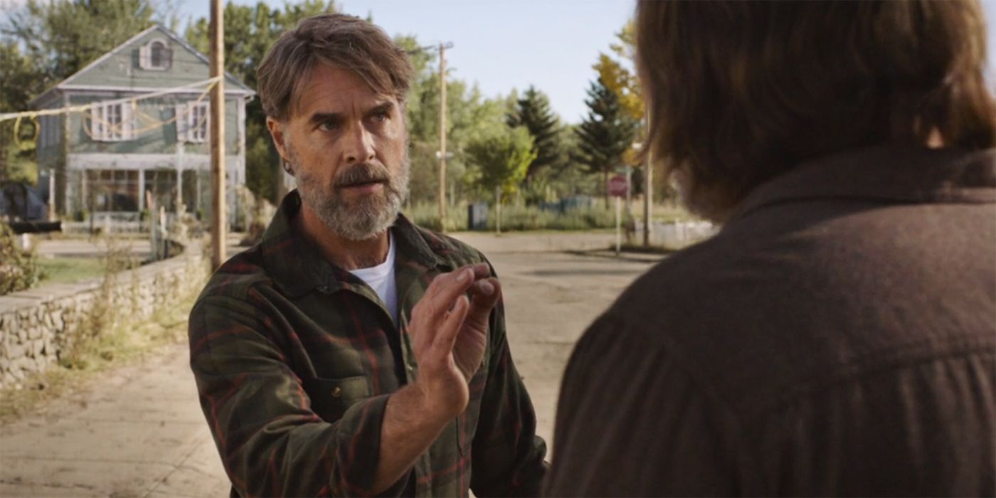 Murray Bartlett as Frank talking to Bill in Episode 3 of The Last of Us