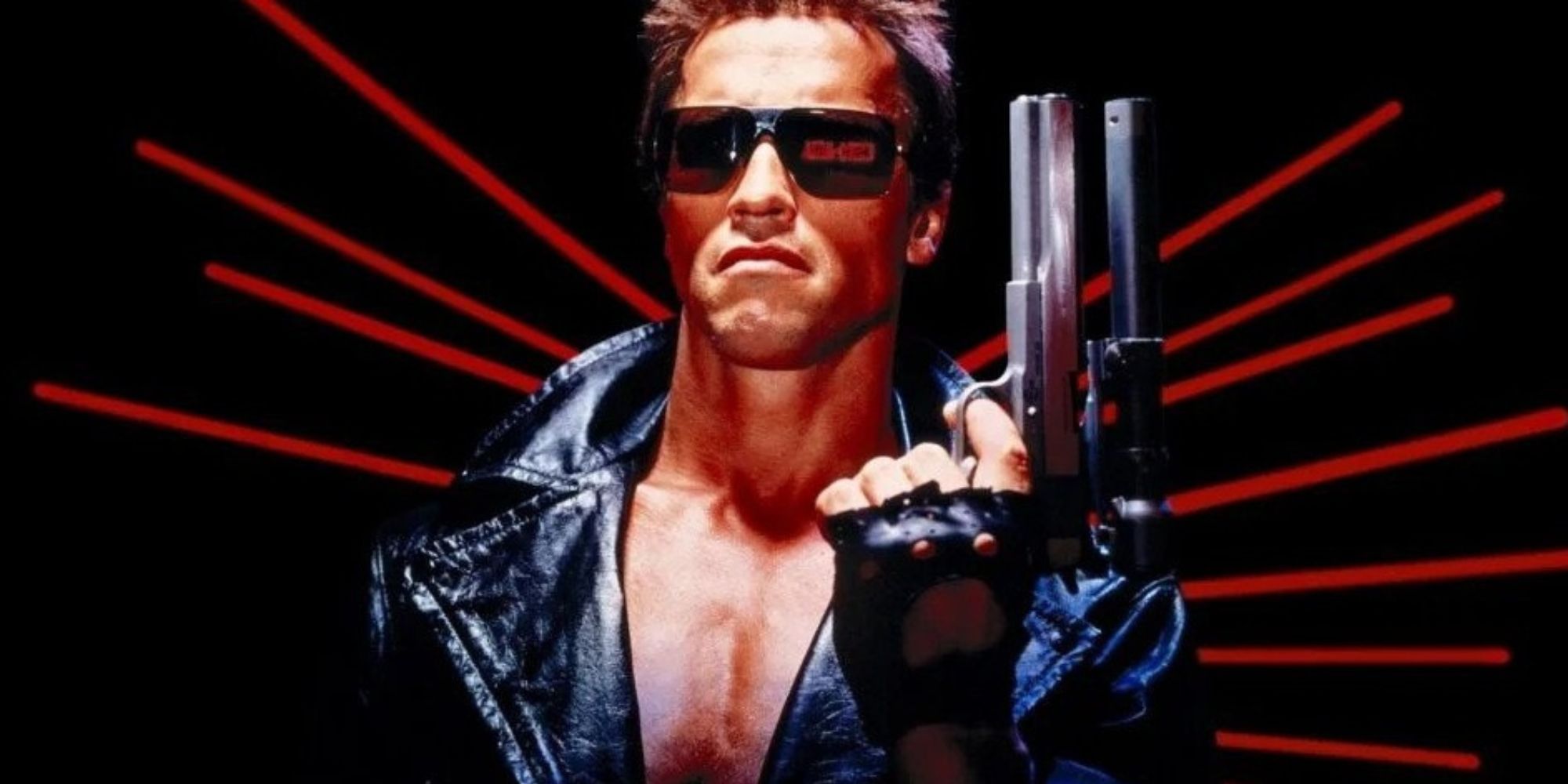 Arnold Swarzenegger tenant une arme dans 'The Terminator'.