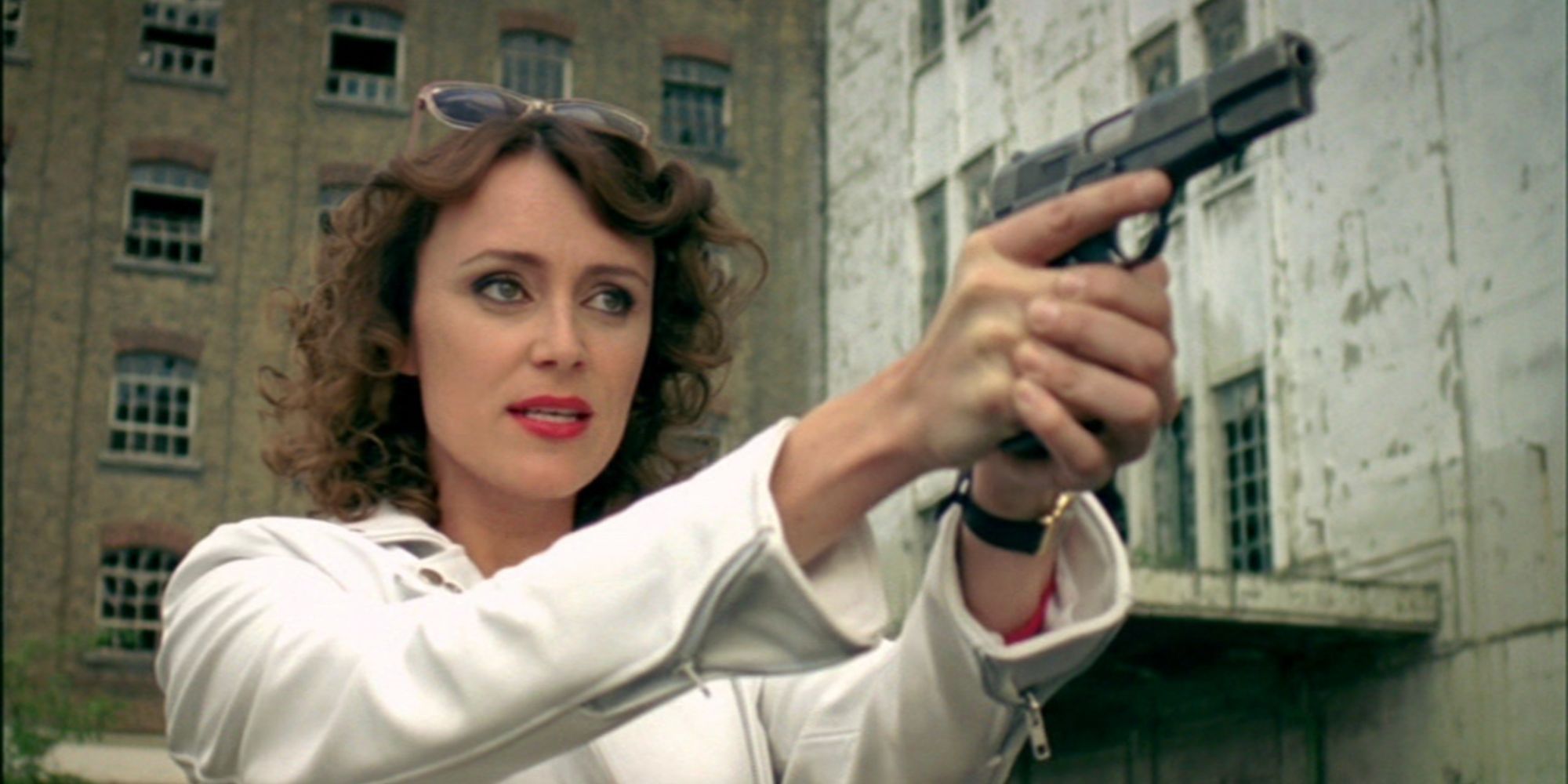 Keeley Hawes dans Ashes to Ashes