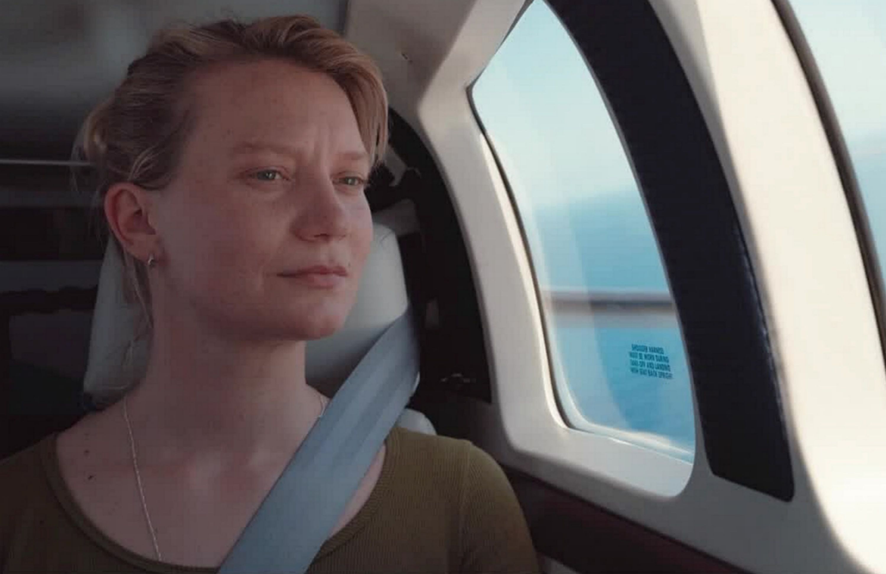 Mia Wasikowska & Eric Bana on 'Blueback' and Working with a Fish Puppet