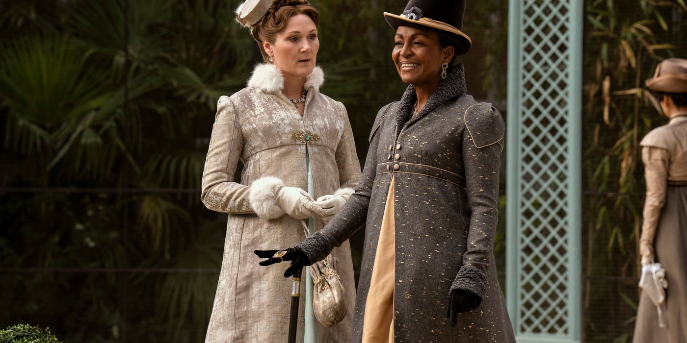 Violet (Ruth Gemmell) and Lady Danburry (Adjoa Andoh) in Queen Charlotte: A Bridgerton Story
