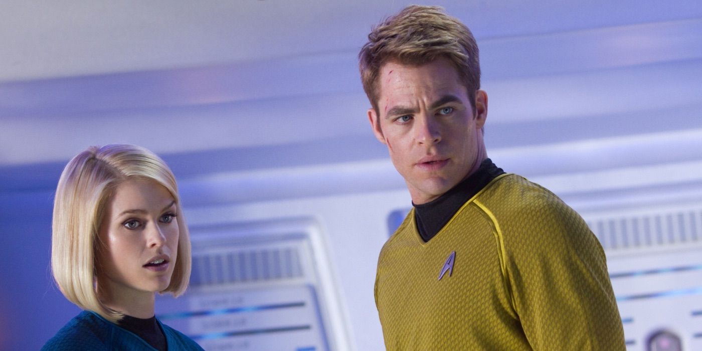 Chris Pine looking concerned as Capt. James Kirk in Star Trek Into Darkness (2013)
