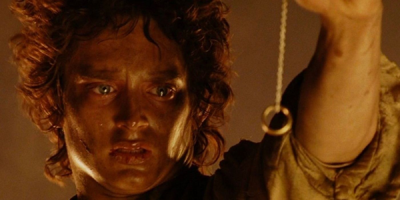 Elijah Wood in Lord of the Rings Return of the King