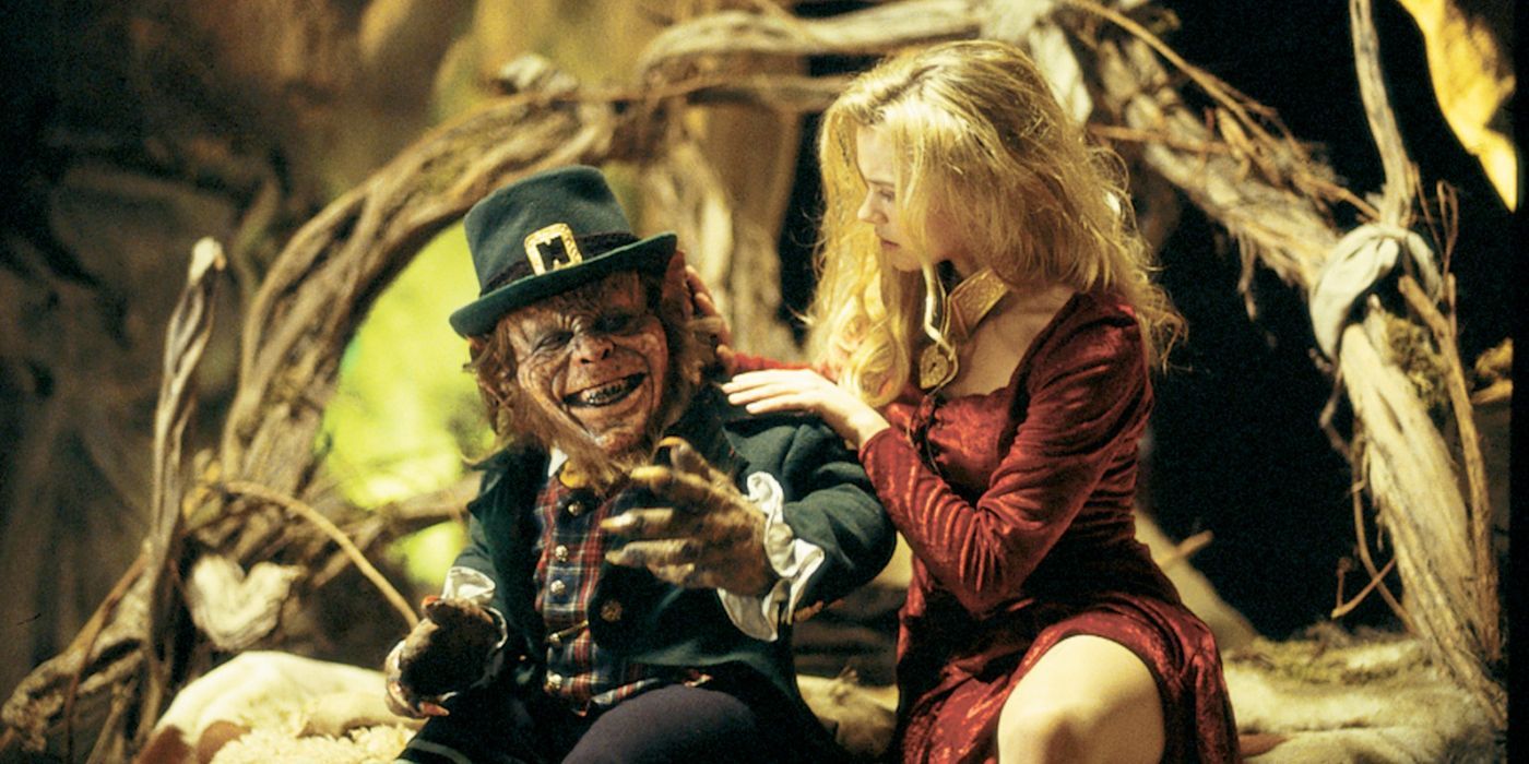 Warwick Davis et Shevonne Durkin dans le rôle du Leprechaun et Bridget O'Day dans Leprechaun 2