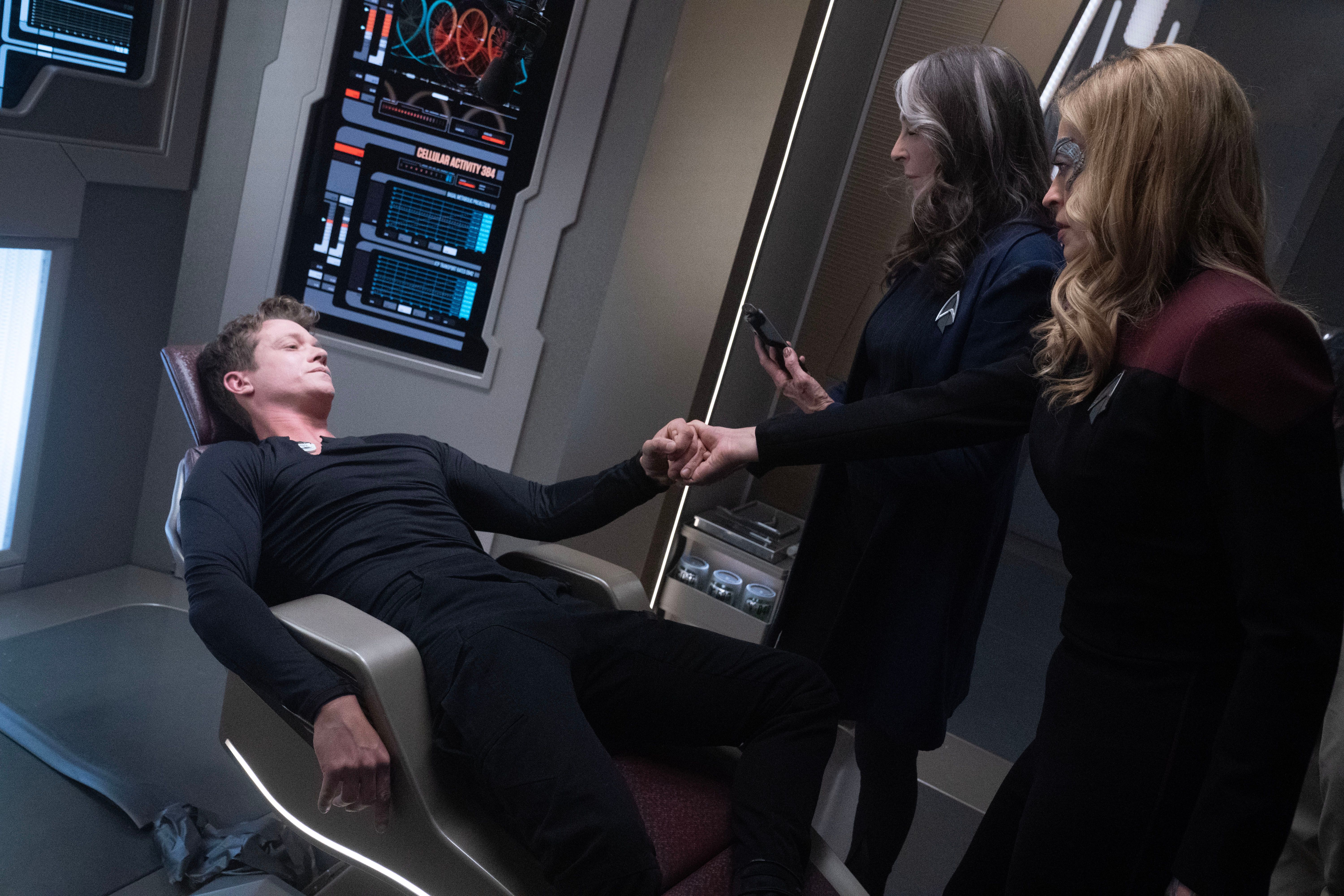 star-trek-picard-season-3-episode-3-patrick-stewart-ed-speleers-gates-mcfadden