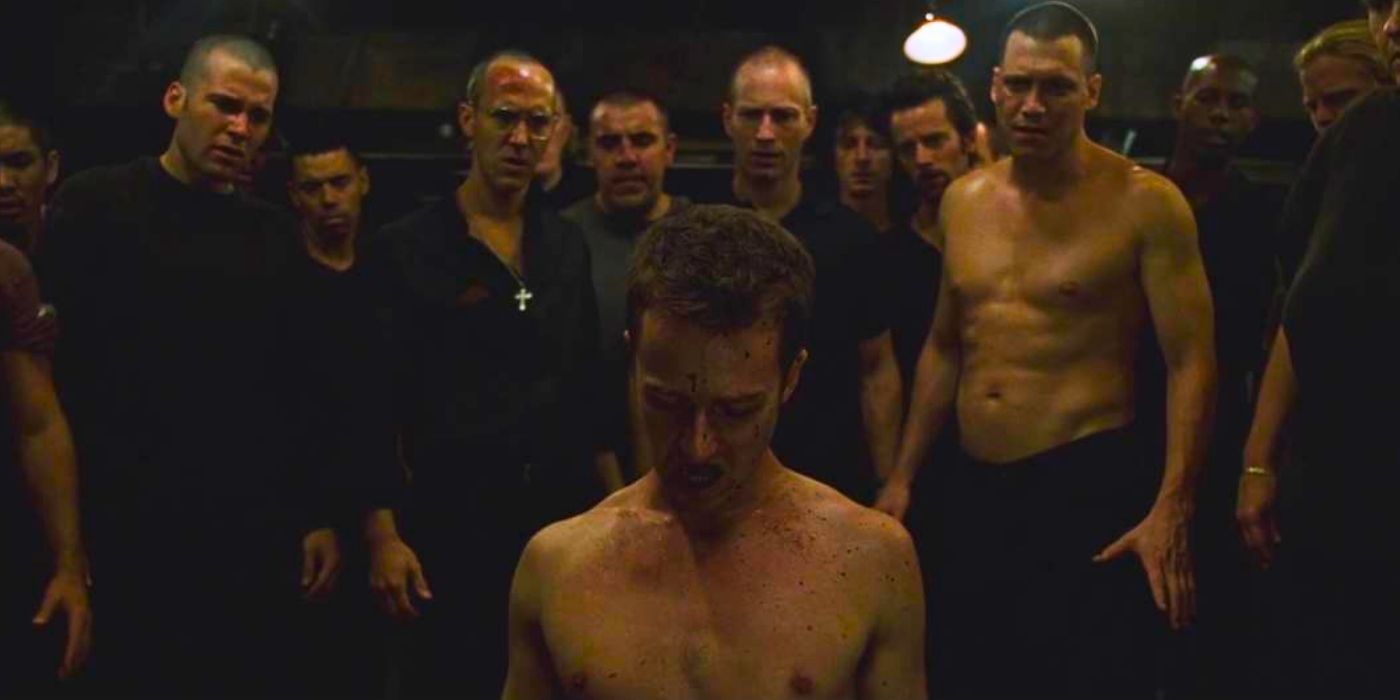 Le Narrateur regardant vers le bas dans Fight Club