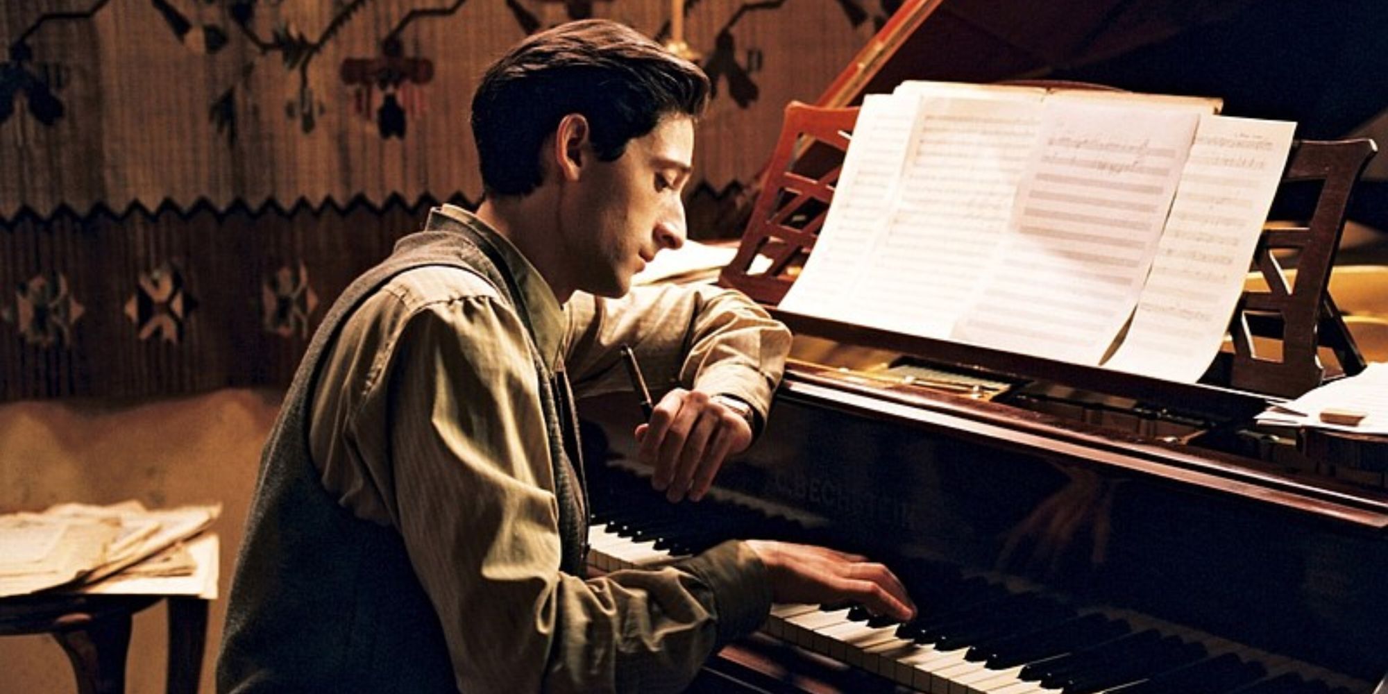 Adrien Brody as Wladislaw playing the piano in The Pianist (2002)