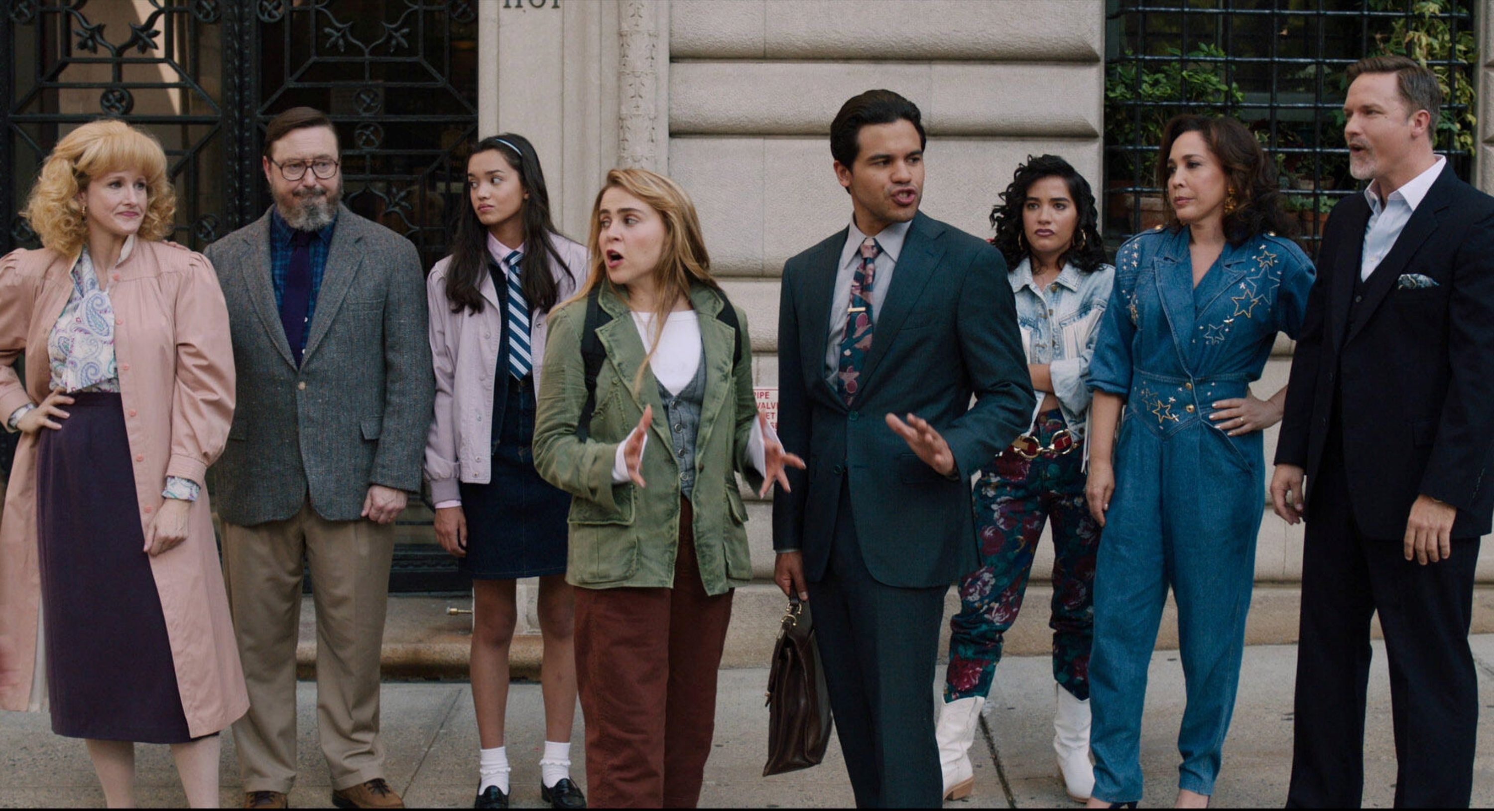 Mae Whitman dans le rôle de Lindsay et Carlos Valdes dans le rôle de Miguel dans Up Here