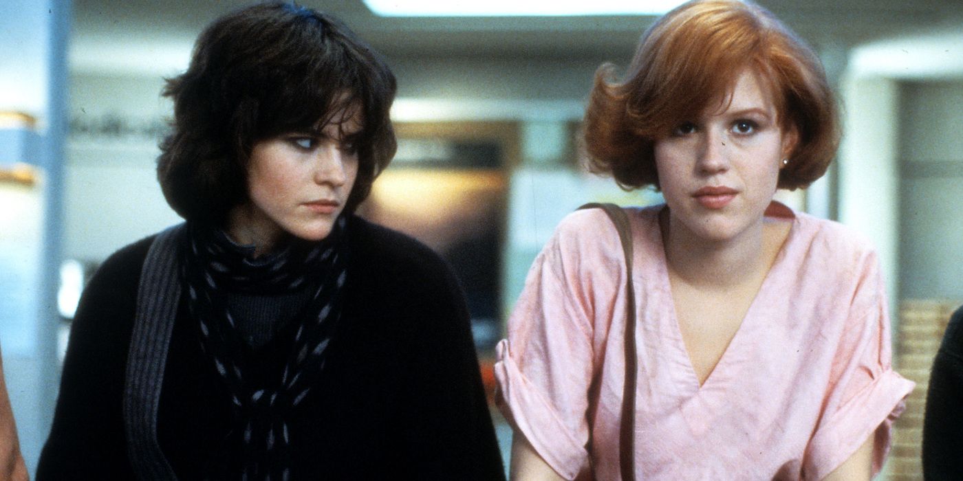 Ally Sheedy and Molly Ringwald as Allison and Claire, sitting together in The Breakfast Club