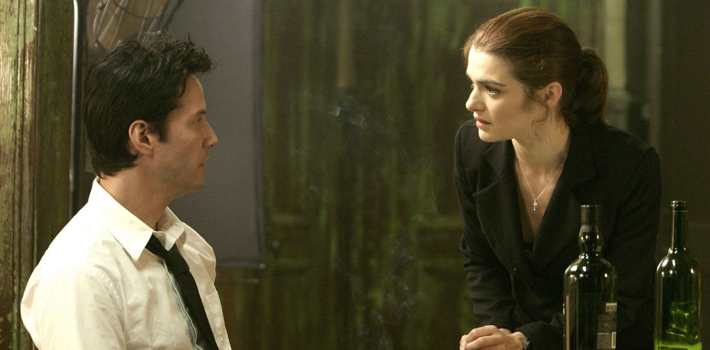 Keanu Reeves as John Constantine and Rachel Weisz as Angela Dodson in Constantine. 