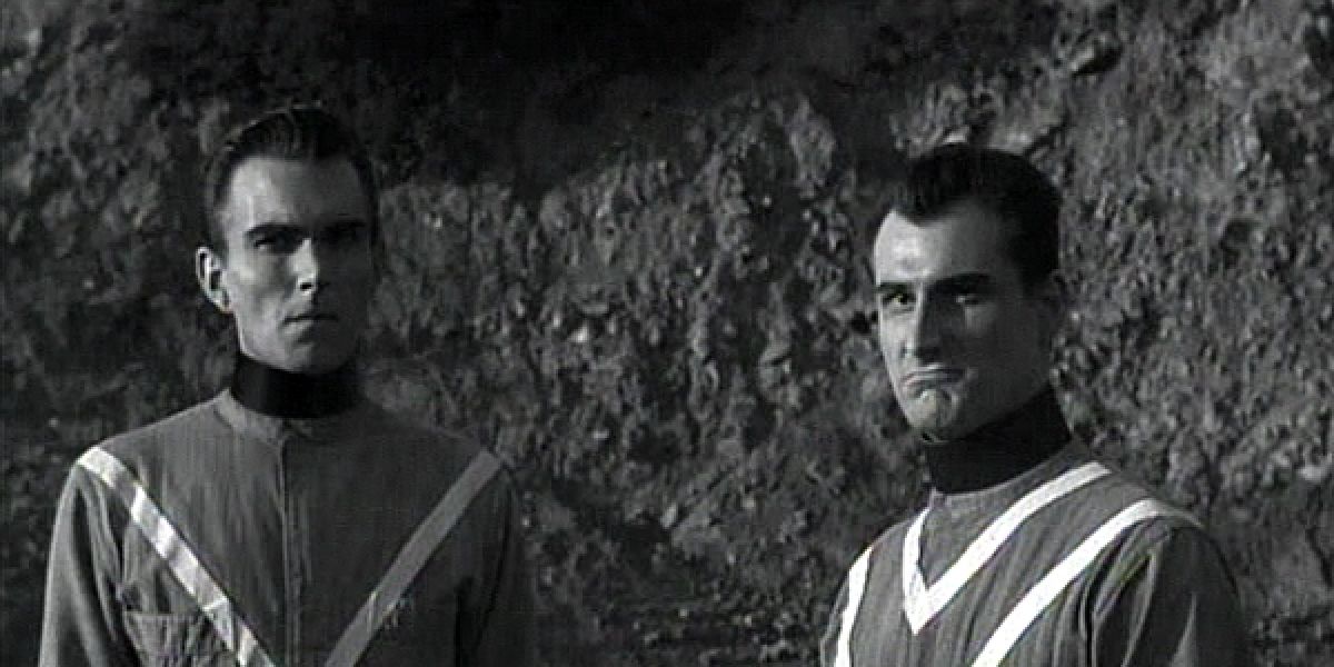David Love and Bryan Grant in Teenagers from Outer Space