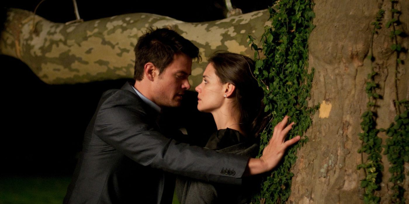 Josh Duhamel and Katie Holmes in a tense moment in The Romantics