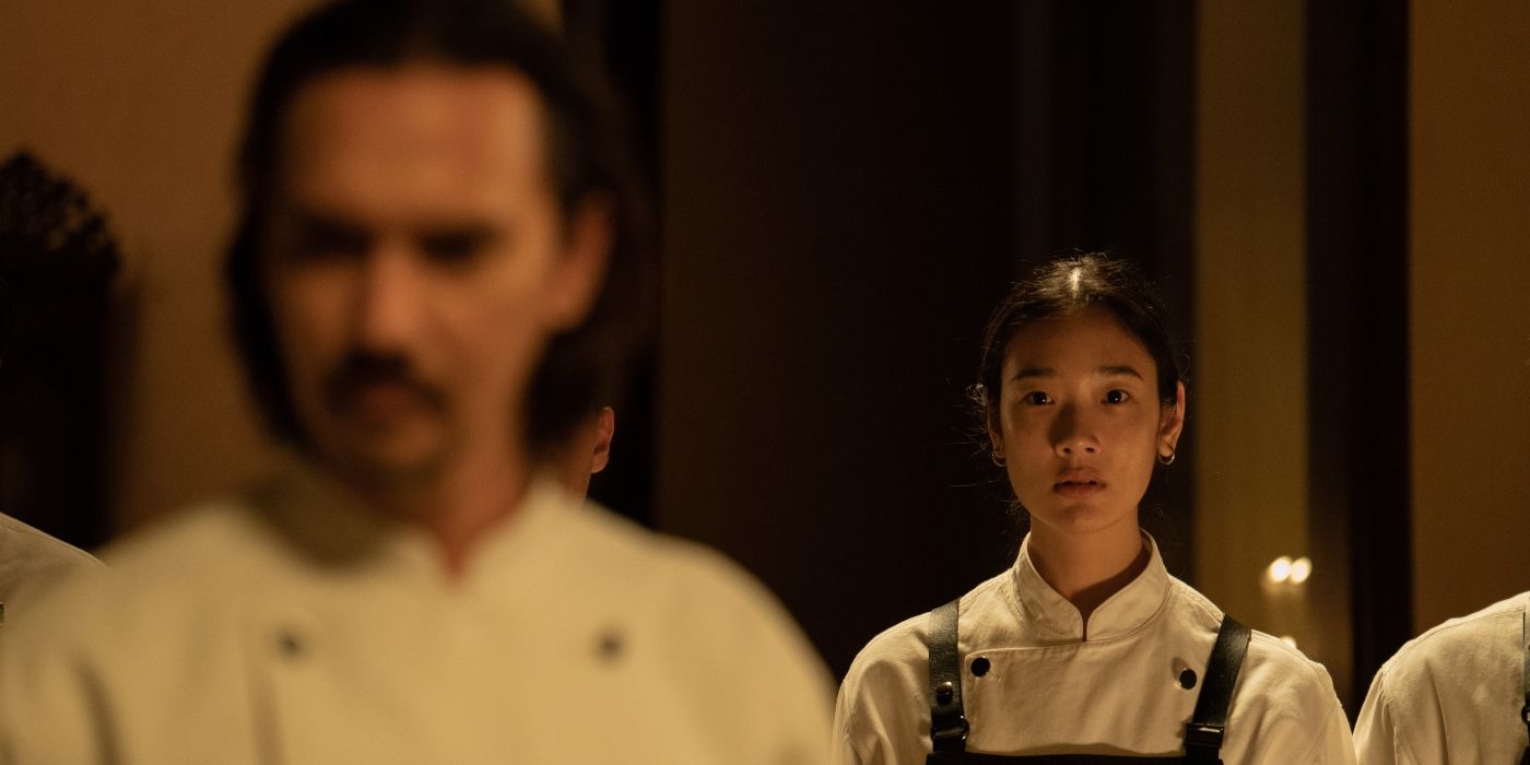 Chutimon Chuengcharoensukying as Aoy with Nopachai Chaiyanam as Chef Paul in the foreground.