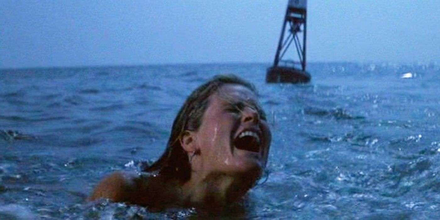 Jaws openng مشهد وفاة كريسي واتكينز