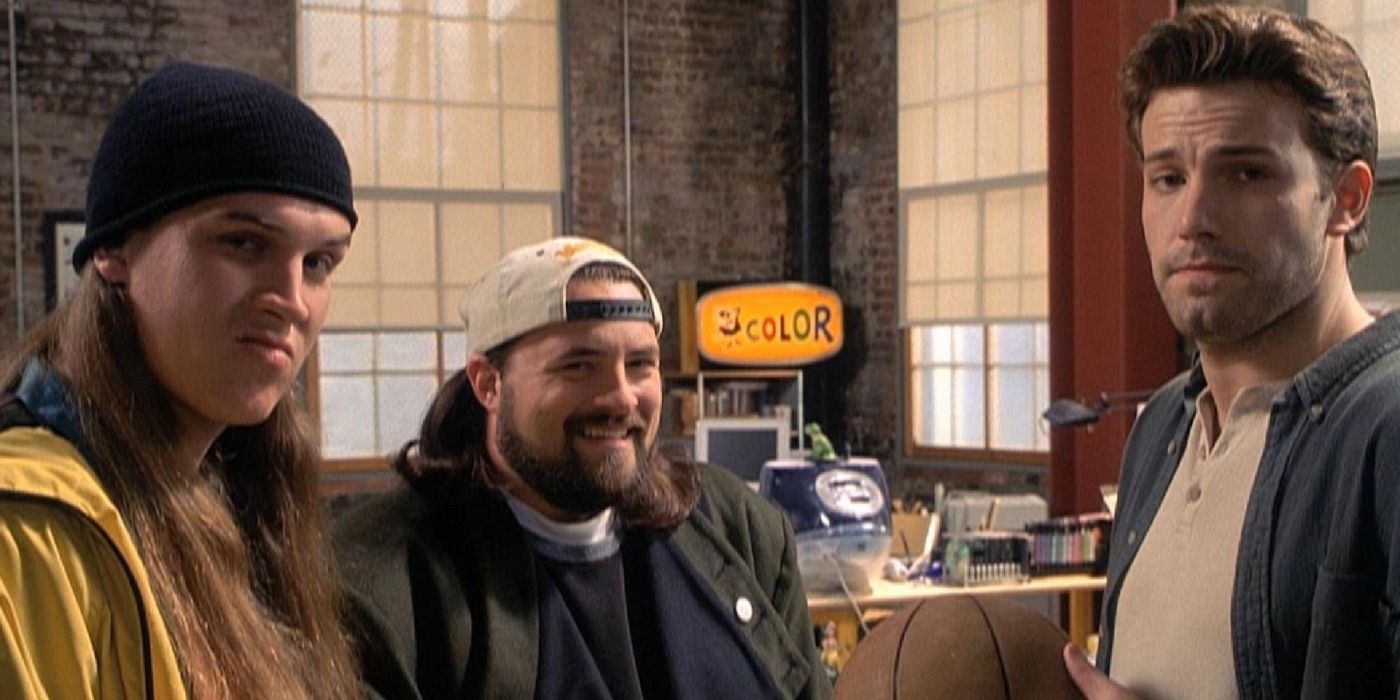 Jason Mewes, Kevin Smith & Ben Affleck staring camera in Jay and Silent Bob Strike Back