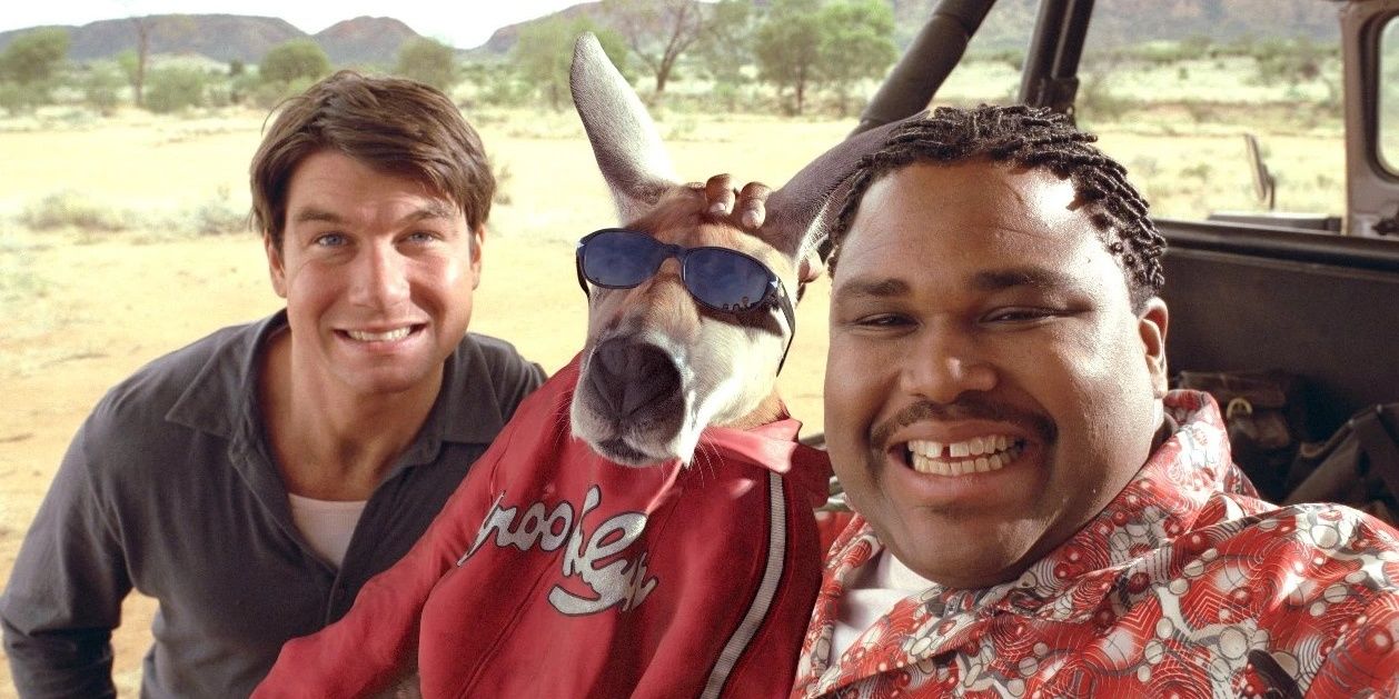 Jerry O'Connell and Anthony Anderson posing with a kangaroo in Kangaroo Jack