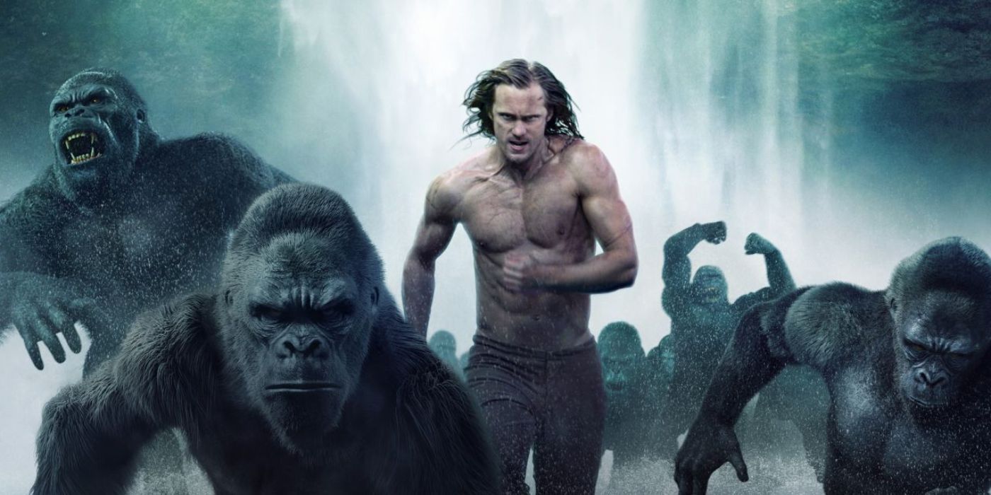 Alexander Skarsgard en Tarzan courant avec des gorilles dans La Légende de Tarzan