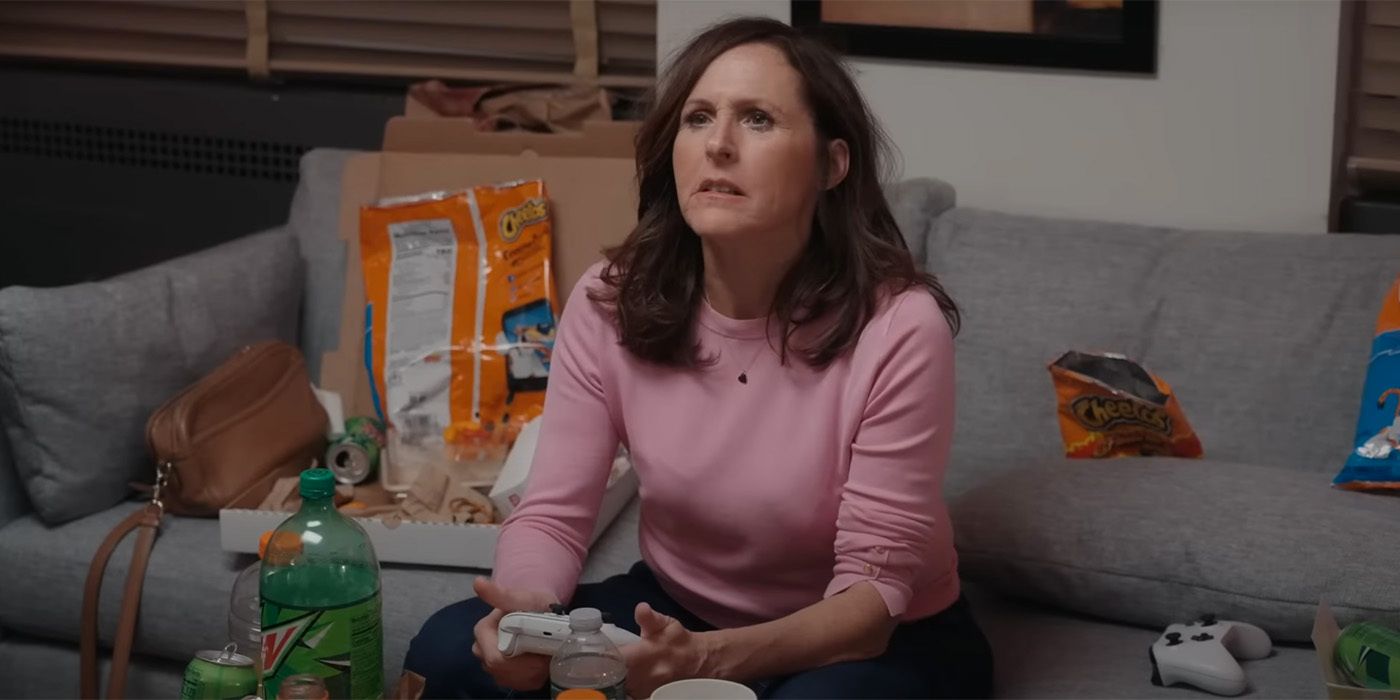‘SNL’: Molly Shannon Gets Addicted to a Video Game of Herself