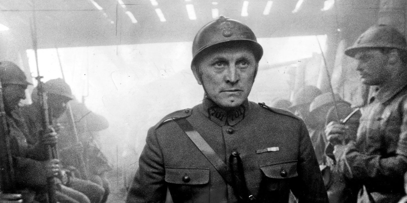 Kirk Douglas dans le rôle du colonel Dax dans Paths of Glory (1957)