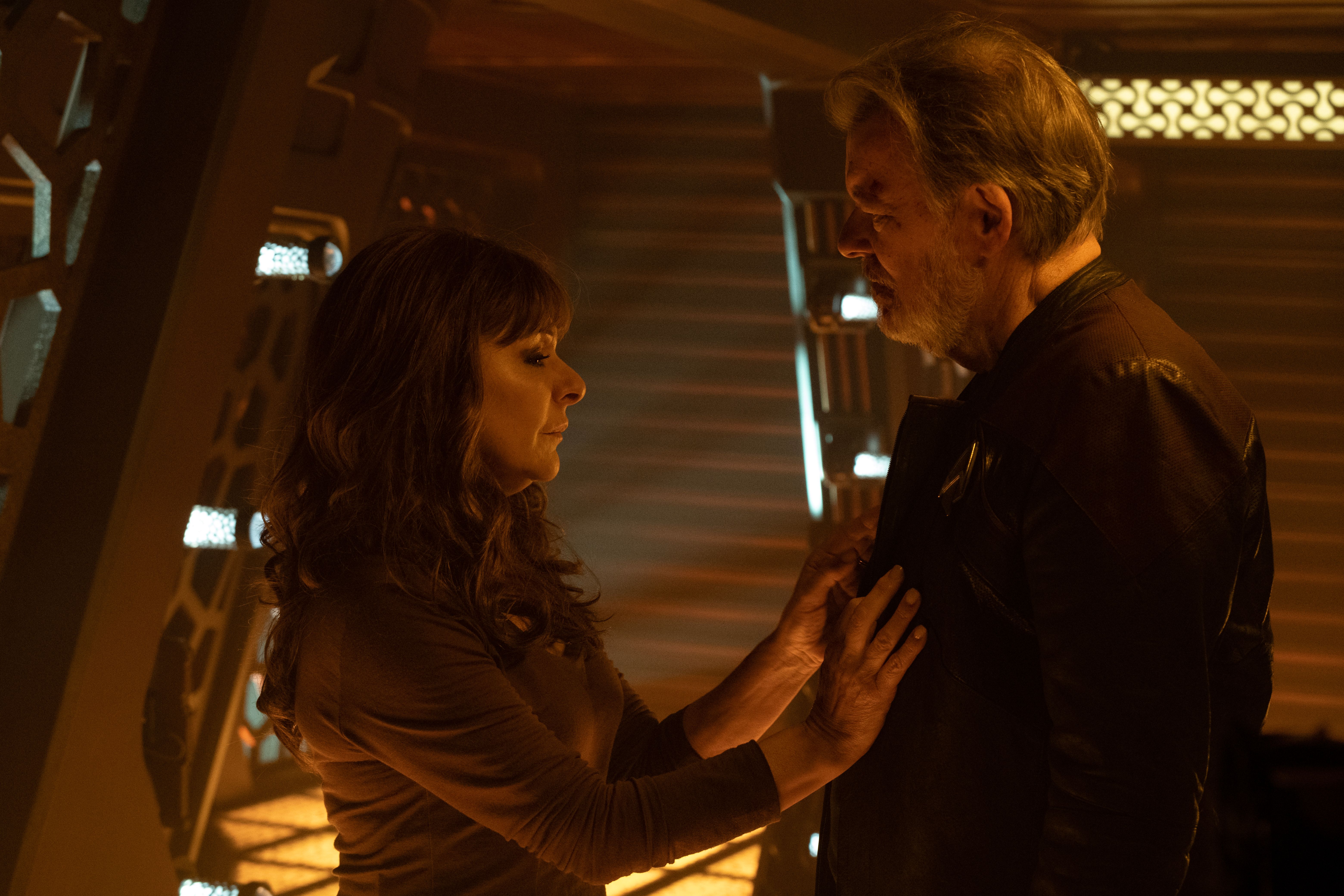 Jonathan Frakes as Will Riker and Marina Sirtis as Deanna Troi in Star Trek Picard Season 3 Episode 8