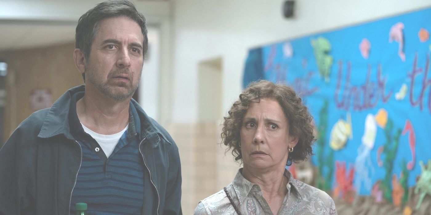 Ray Romano as Leo and Laurie Metcalf as Angela in Somewhere in Queens. 