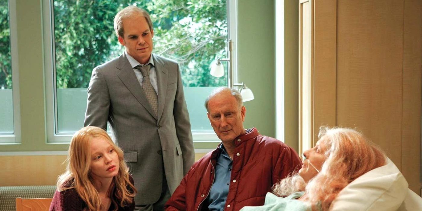 The cast of Six Feet Under in the hospital in the series finale