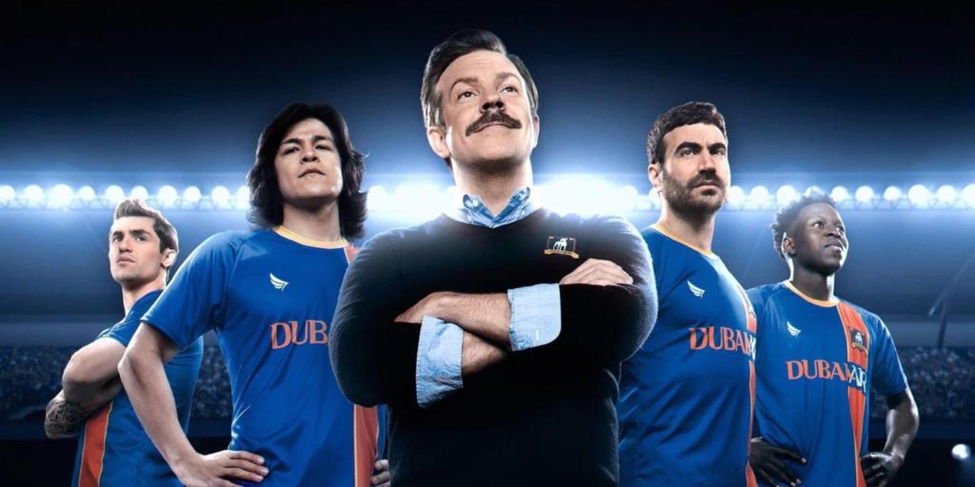 Ted Lasso, played by Jason Sudeikis, standing with Richmond players