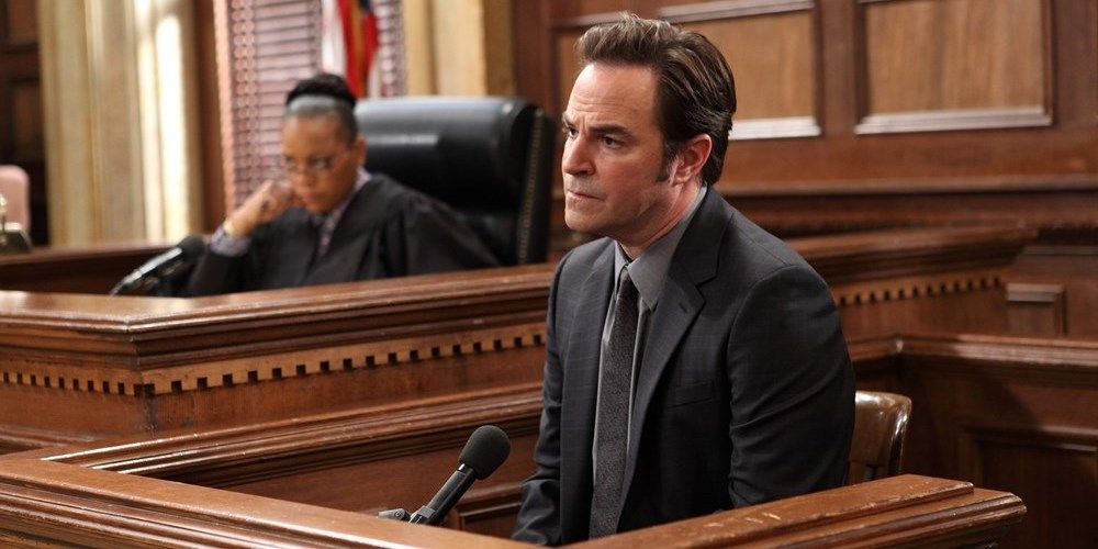 Adam Cain (Roger Bart) takes the stand on 'Law & Order: SVU'