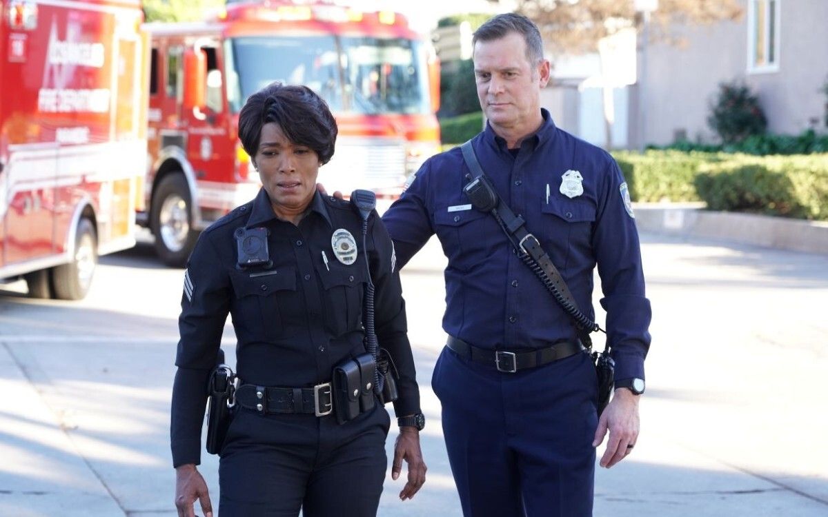 '9-1-1' Season 7 Heads to New Network Following Shocking Fox Cancellation