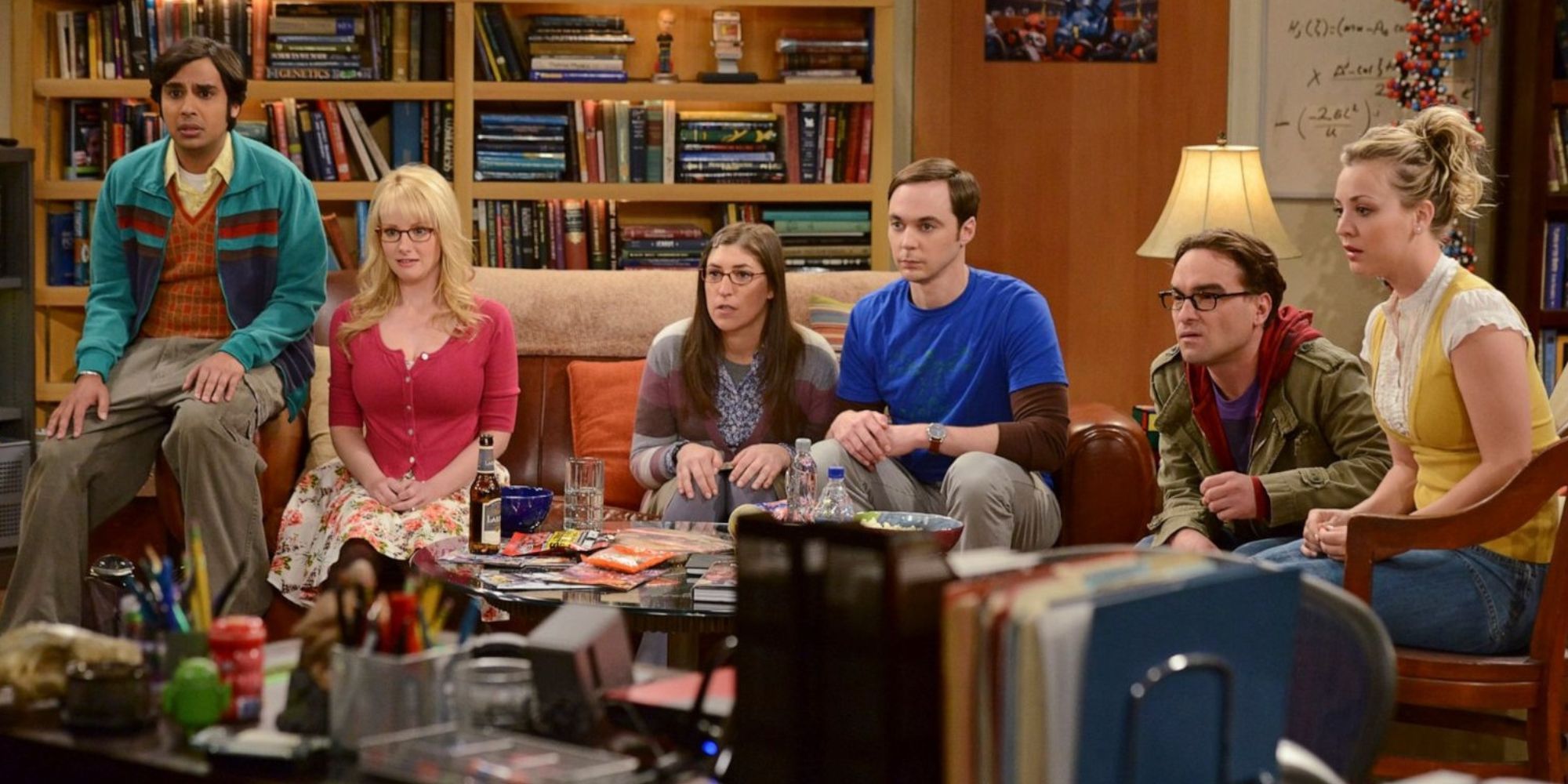 Raj, Bernadette, Amy, Sheldon, Leonard, and Penny in 'The Big Bang Theory'