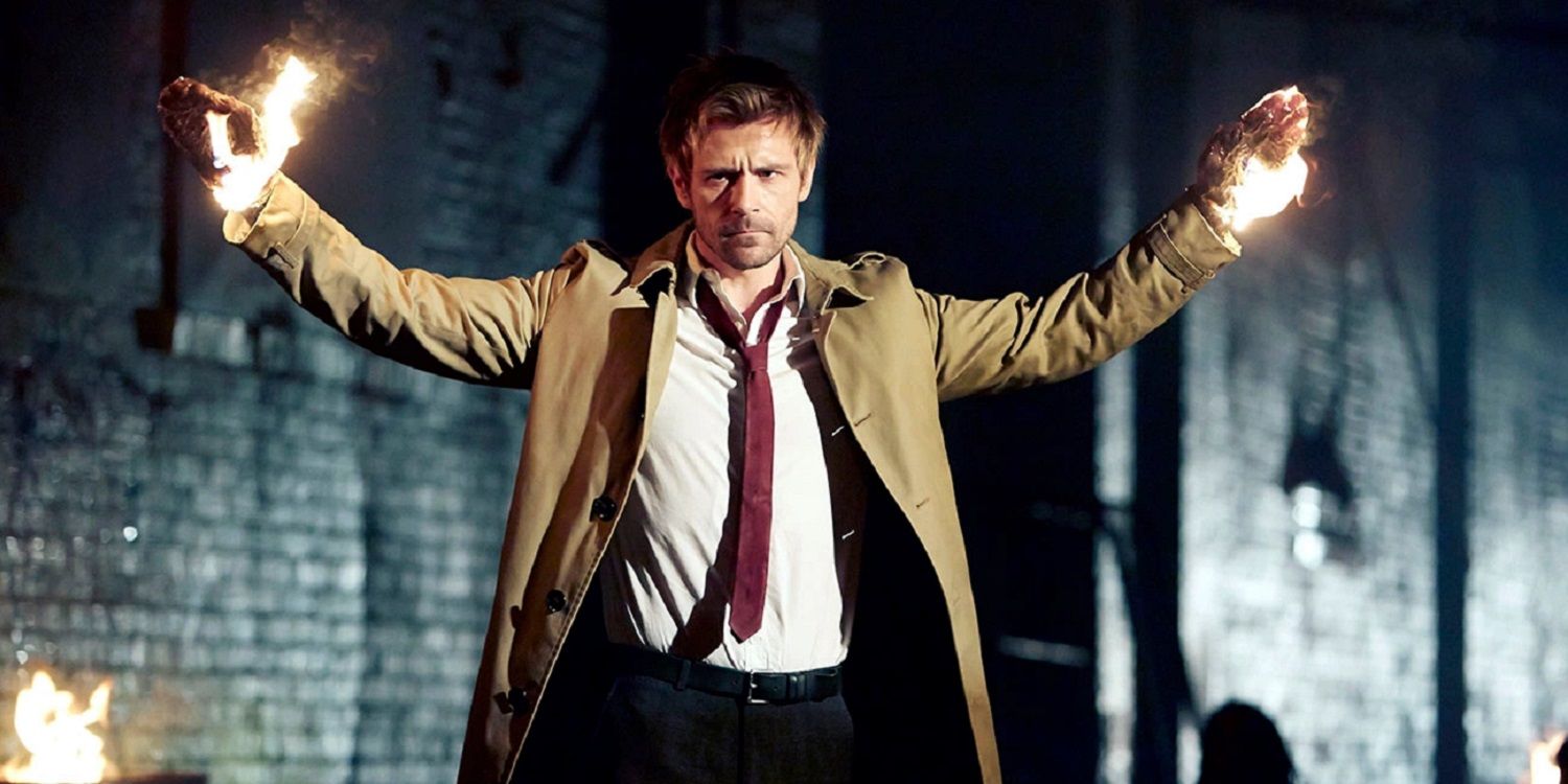 Matt Ryan as John Constantine with his hands on fire as he casts a spell on the NBC series Constantine