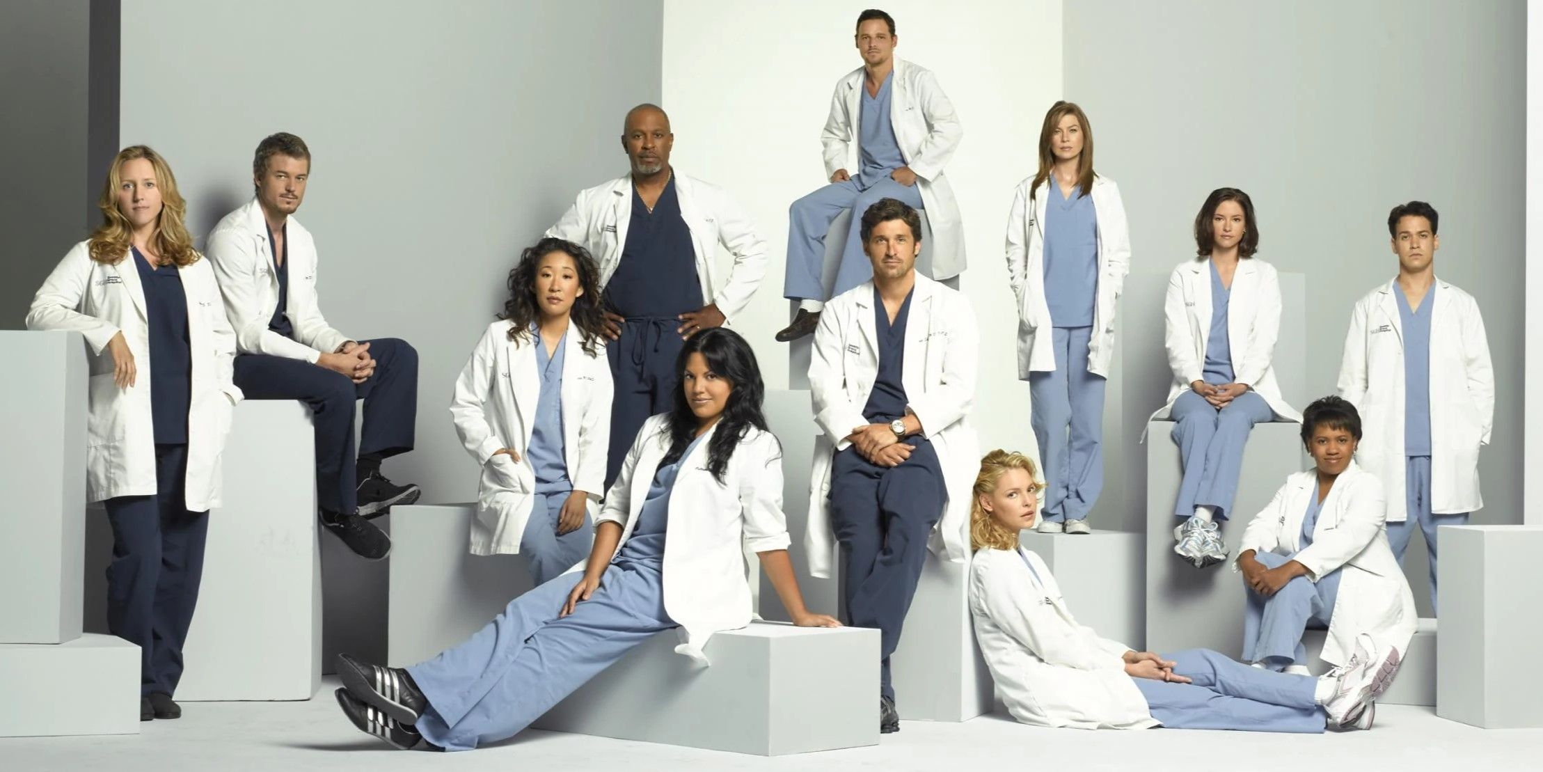 Cast of Grey's Anatomy in Season 4 photoshoot