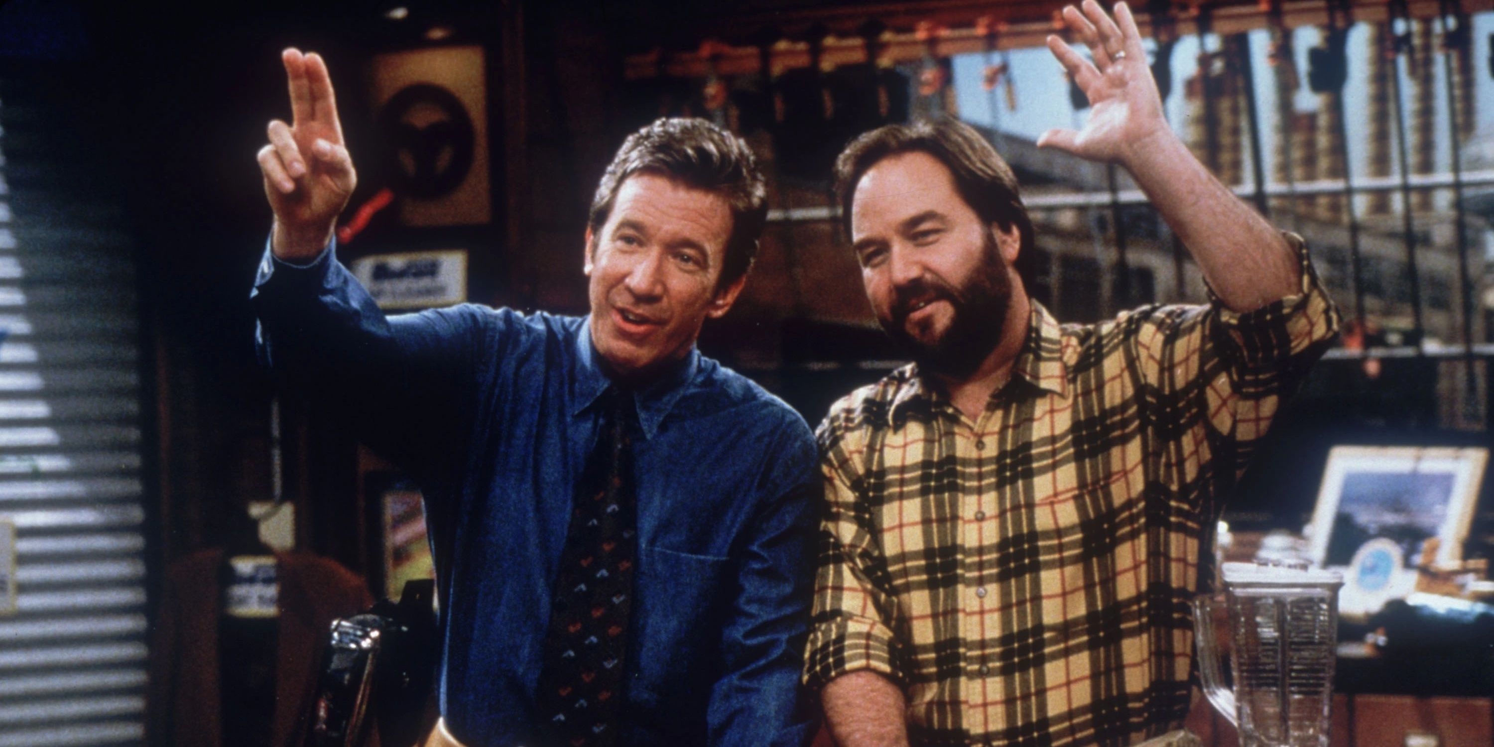 Tim and Al wave to the cameras on 'Home Improvement'