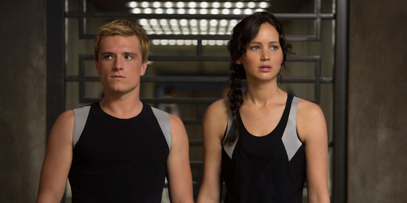 Josh Hutcherson dans le rôle de Peeta et Jennifer Lawrence dans le rôle de Katniss dans The Hunger Games : Catching Fire. 