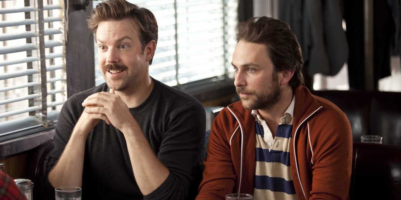 Jason Sudeikis and Charlie Day in Going the Distance