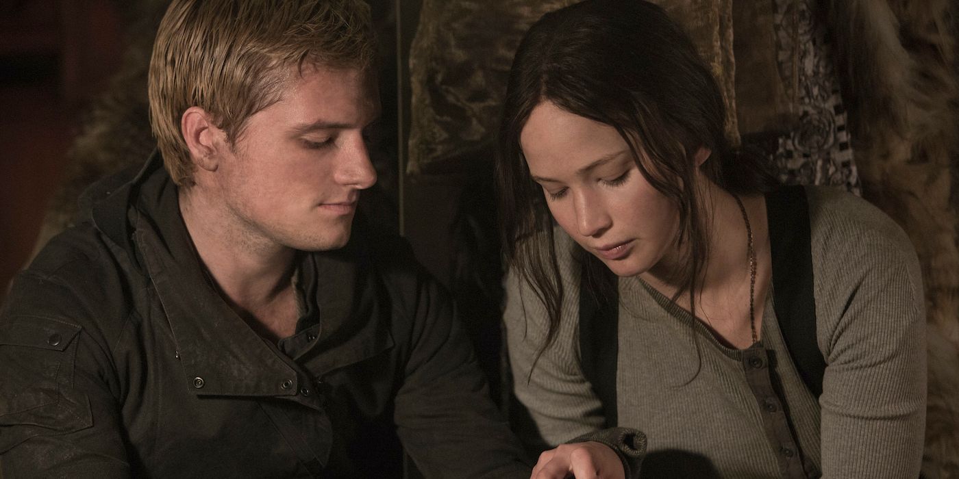 Josh Hutcherson and Jennifer Lawrence in The Hunger Games: Mockingjay Part 2