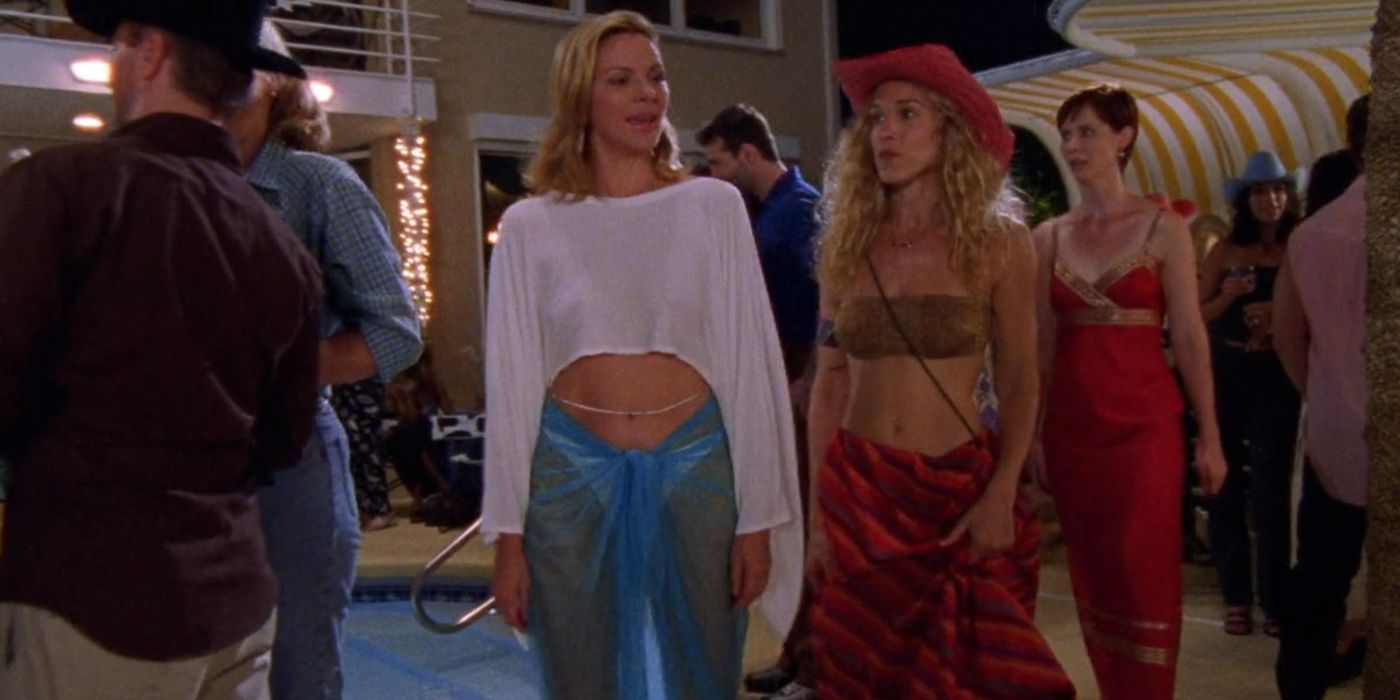 Samantha and Carrie at a beach party in Sex and the City