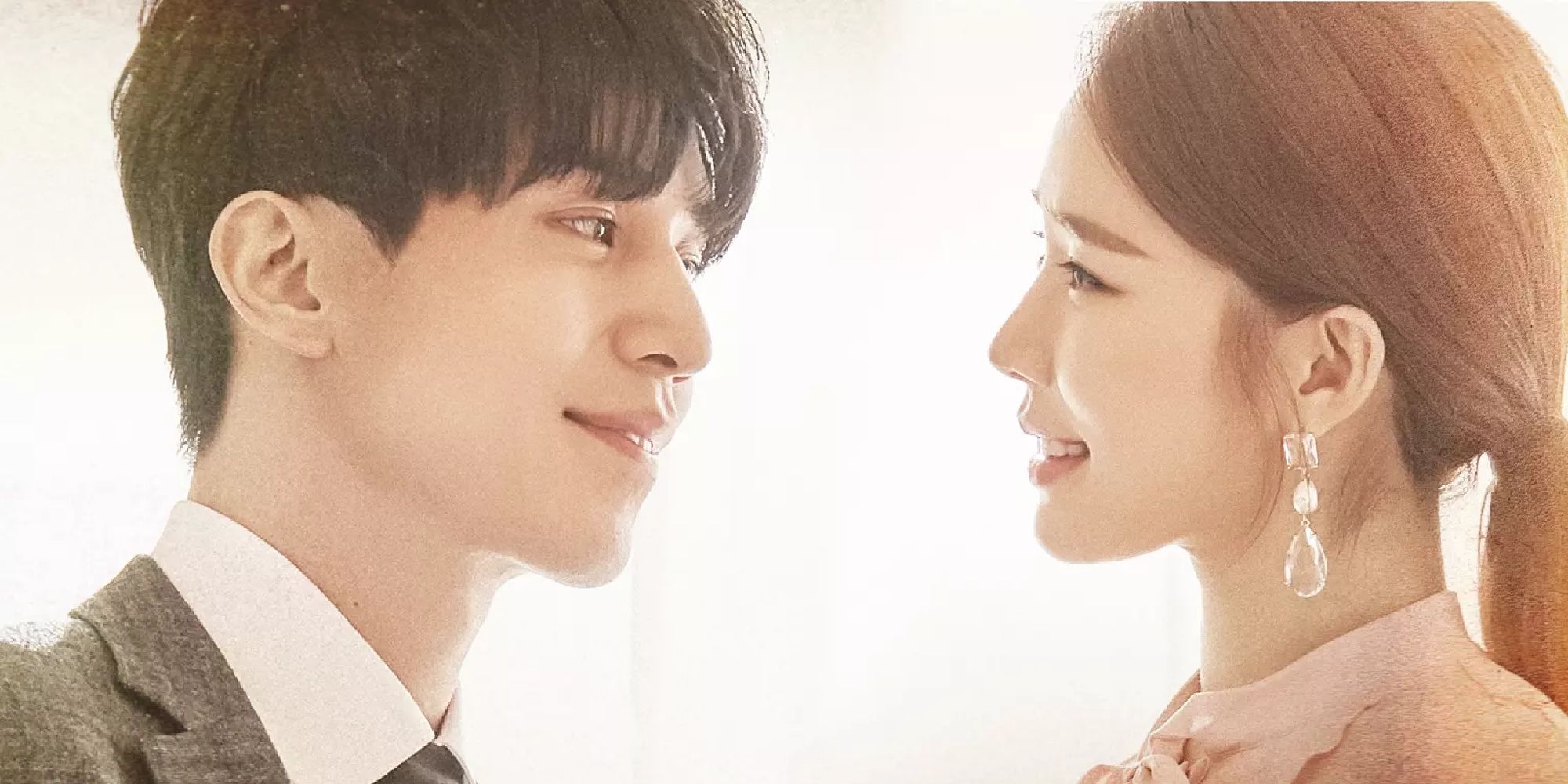 Lee Dong-wook and Yoo In-na looking lovingly at each other in Touch Your Heart