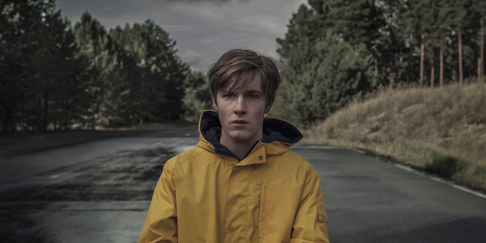 Louis Hofmann in Dark