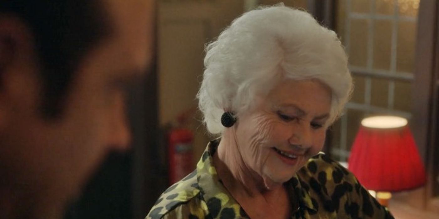Annette Badland dans le rôle de Mae dans Ted Lasso Saison 3