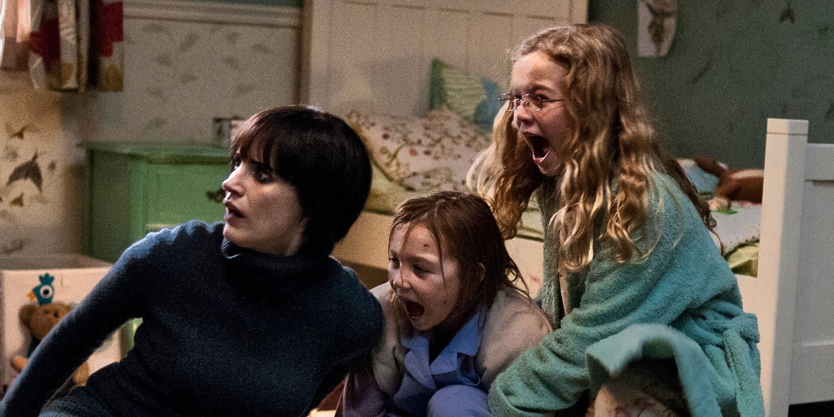 Chastain's horror film Mama takes big box office win