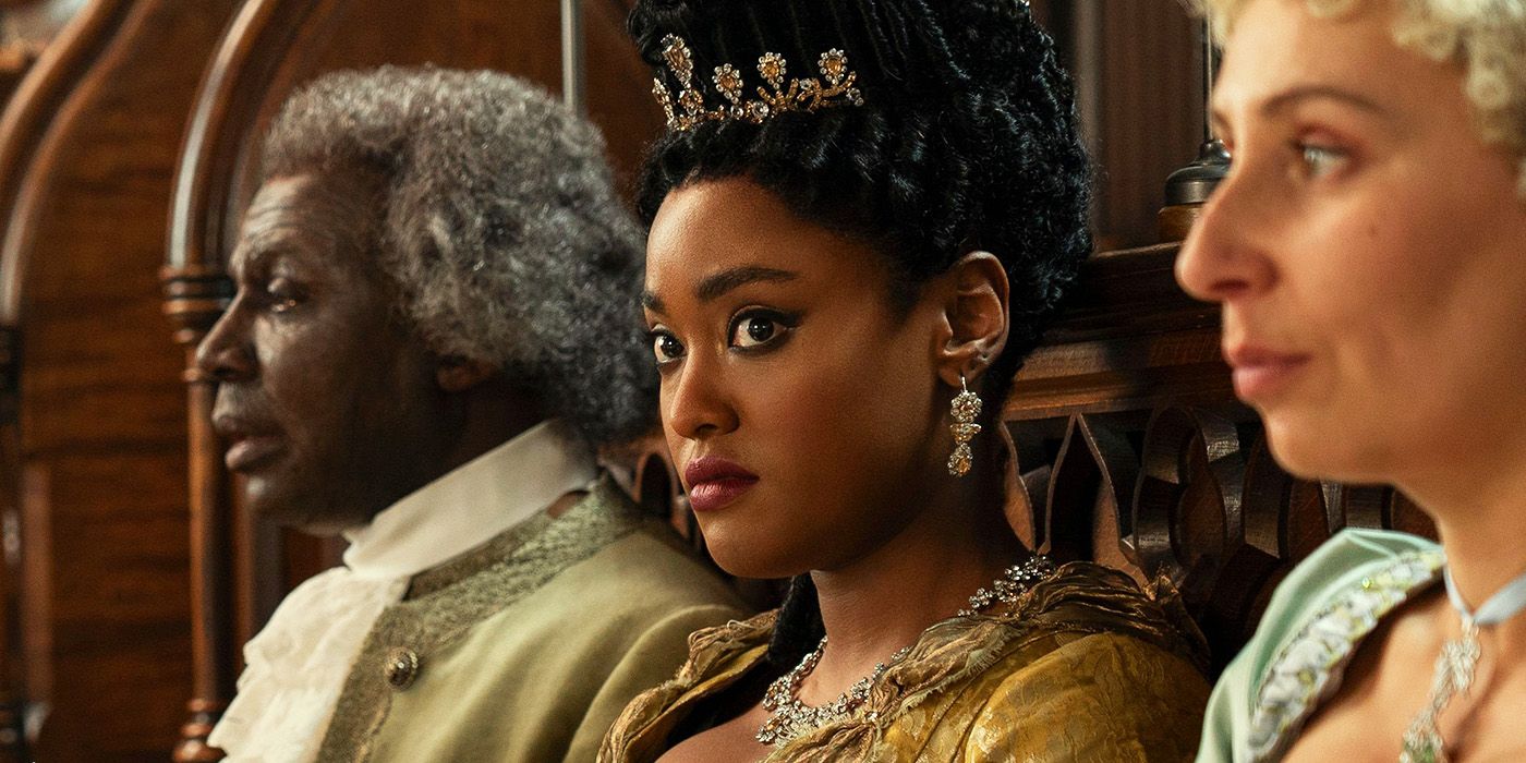 Arsema Thomas dans le rôle de Lady Danbury dans Queen Charlotte a Bridgerton Story